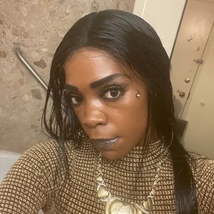 Meet your Posher, Barbie